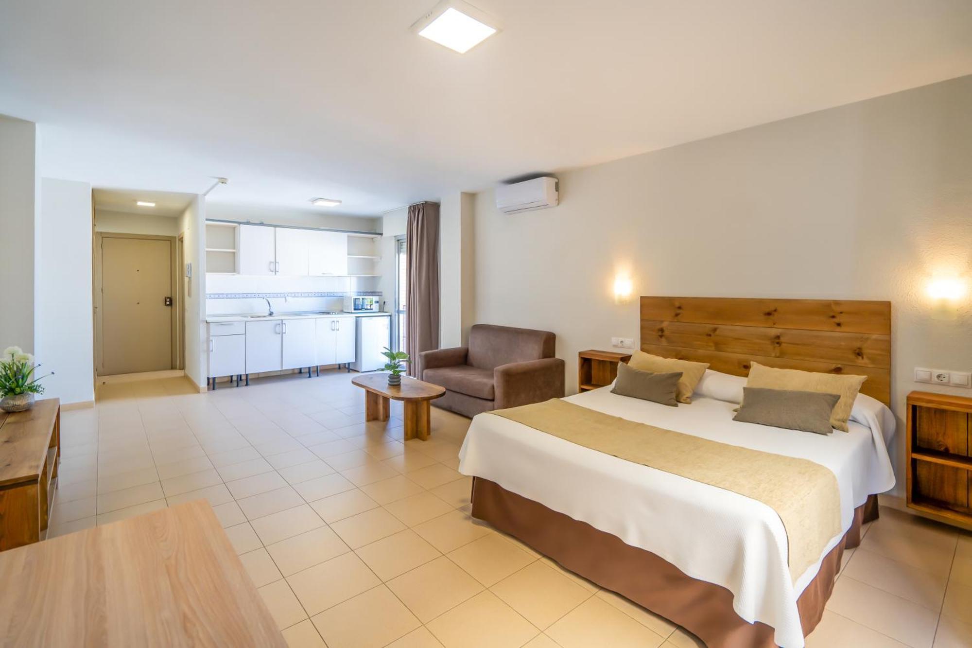 Apartamentos Puerta Del Sur Sevilla Dış mekan fotoğraf