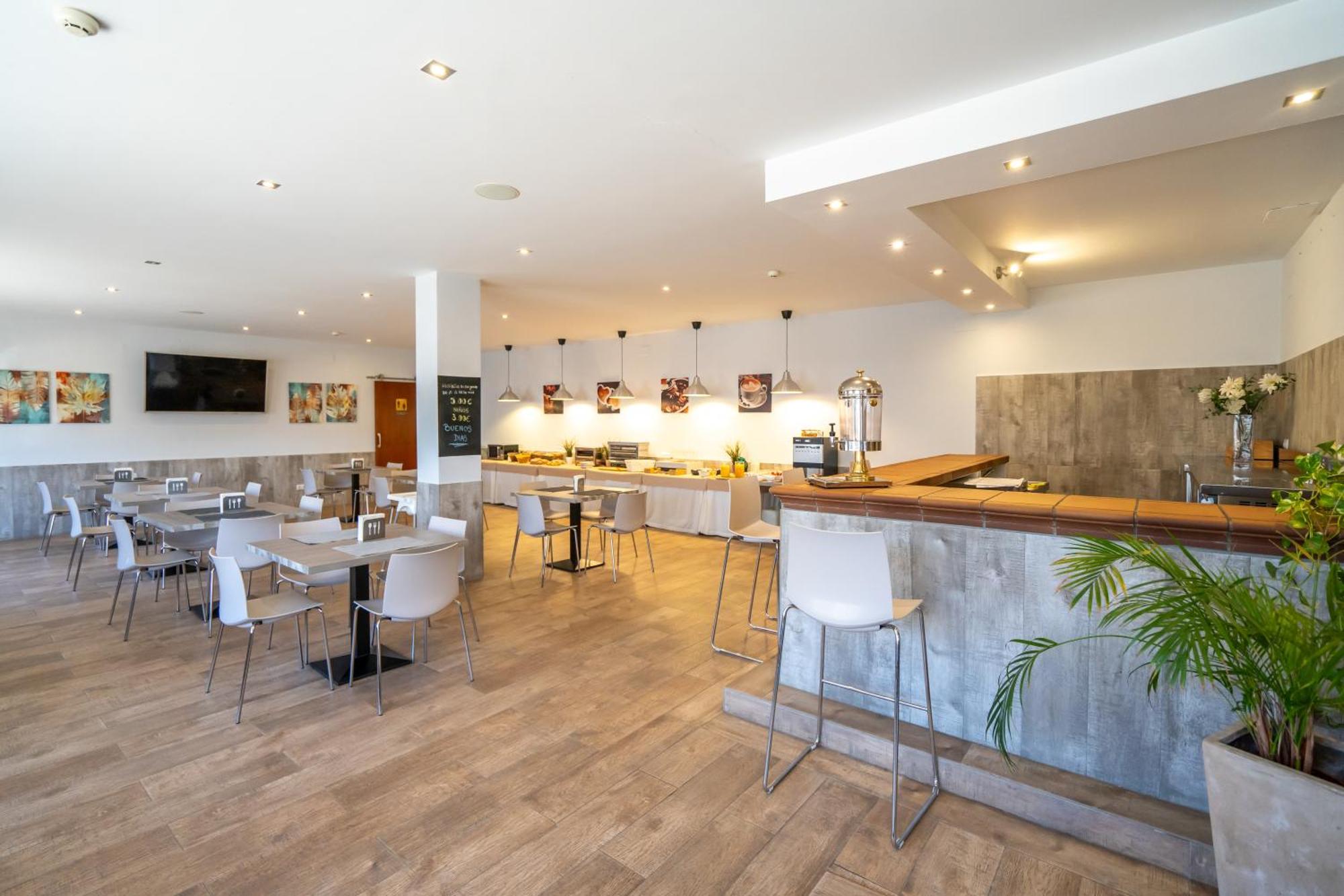 Apartamentos Puerta Del Sur Sevilla Dış mekan fotoğraf