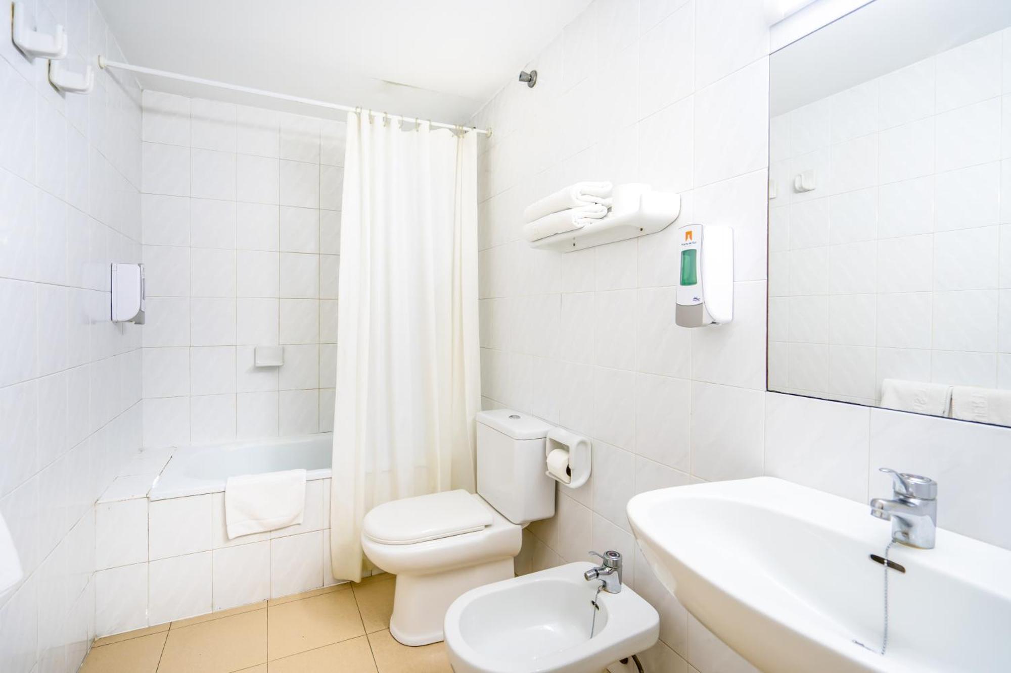 Apartamentos Puerta Del Sur Sevilla Dış mekan fotoğraf