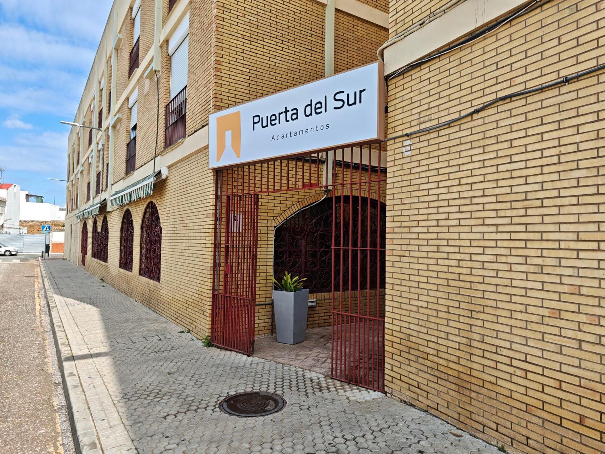 Apartamentos Puerta Del Sur Sevilla Dış mekan fotoğraf