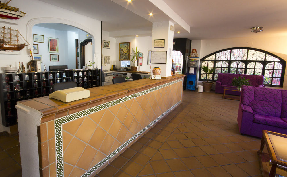 Apartamentos Puerta Del Sur Sevilla Dış mekan fotoğraf